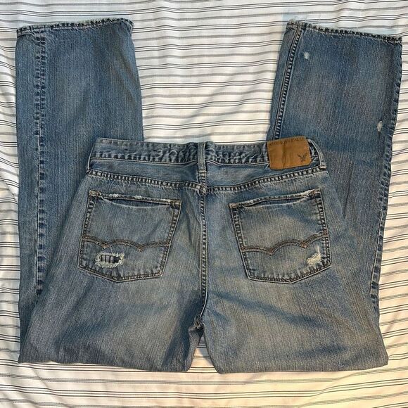 American Eagle Denim Low Rise Boot. Waist: 34 Inseam 31 Inches - Picture 1 of 14